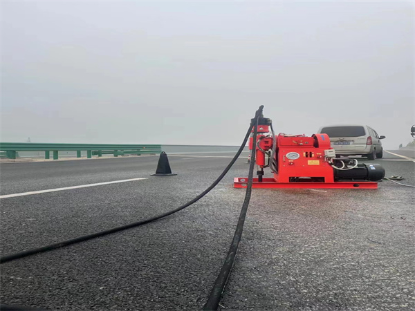 望花马路路基路面开裂下沉注浆加固灌浆