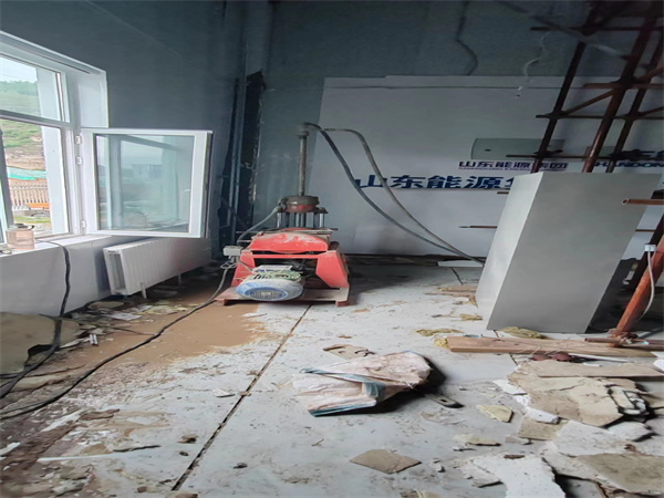 望花地基基础下沉墙体裂缝加固注浆顶升施工